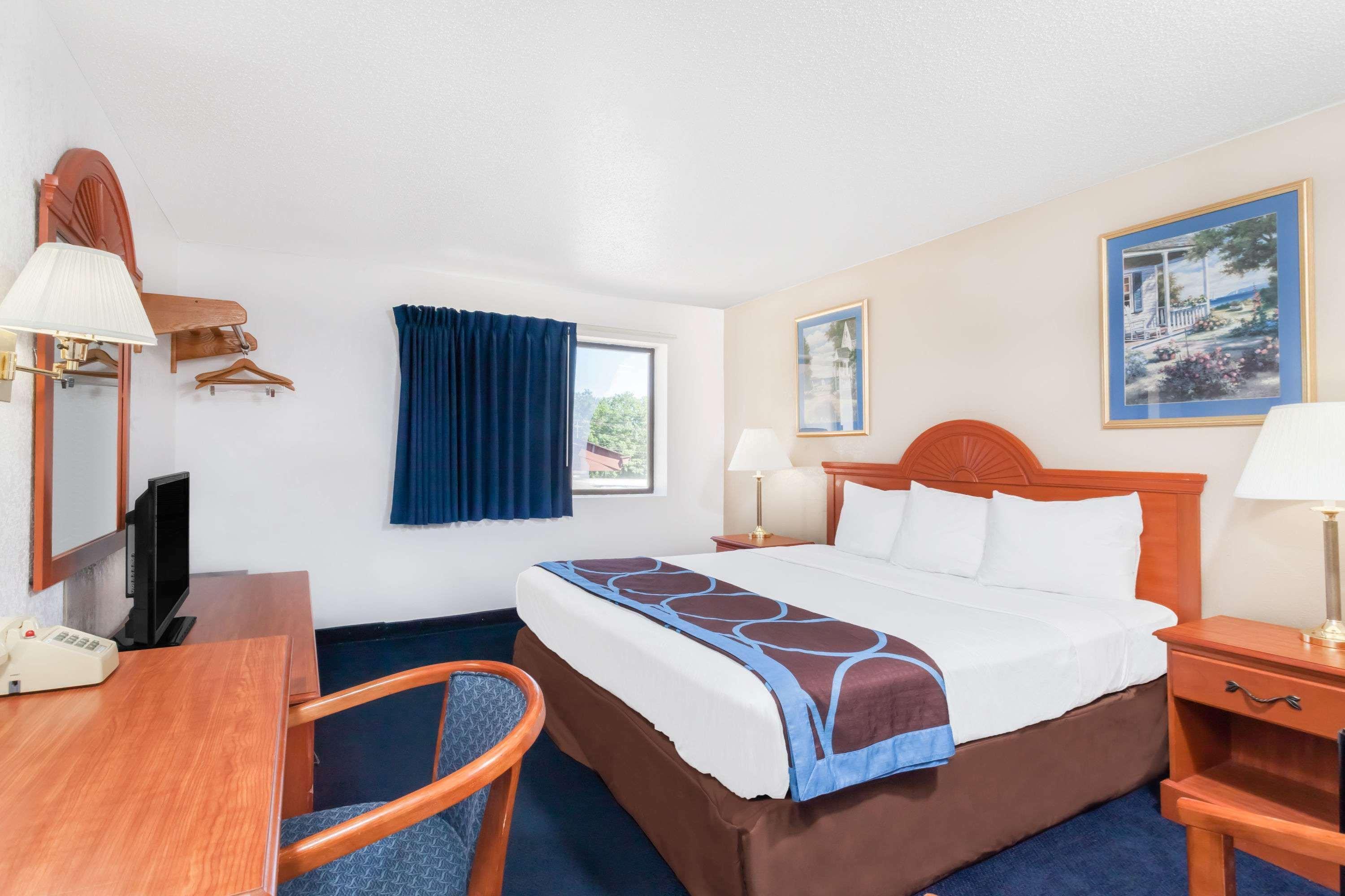 Super 8 By Wyndham Montgomery Maybrook Luaran gambar